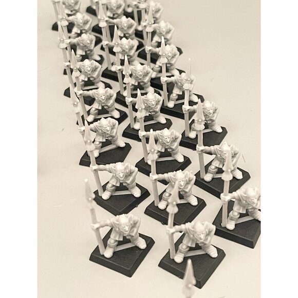 Warhammer Lot of 60 Classic Orcs & Goblins Spearmen Archer 4th Edition 1995 - Picture 7 of 8
